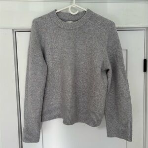 Abercrombie & Fitch Light Gray Crew Neck Sweater